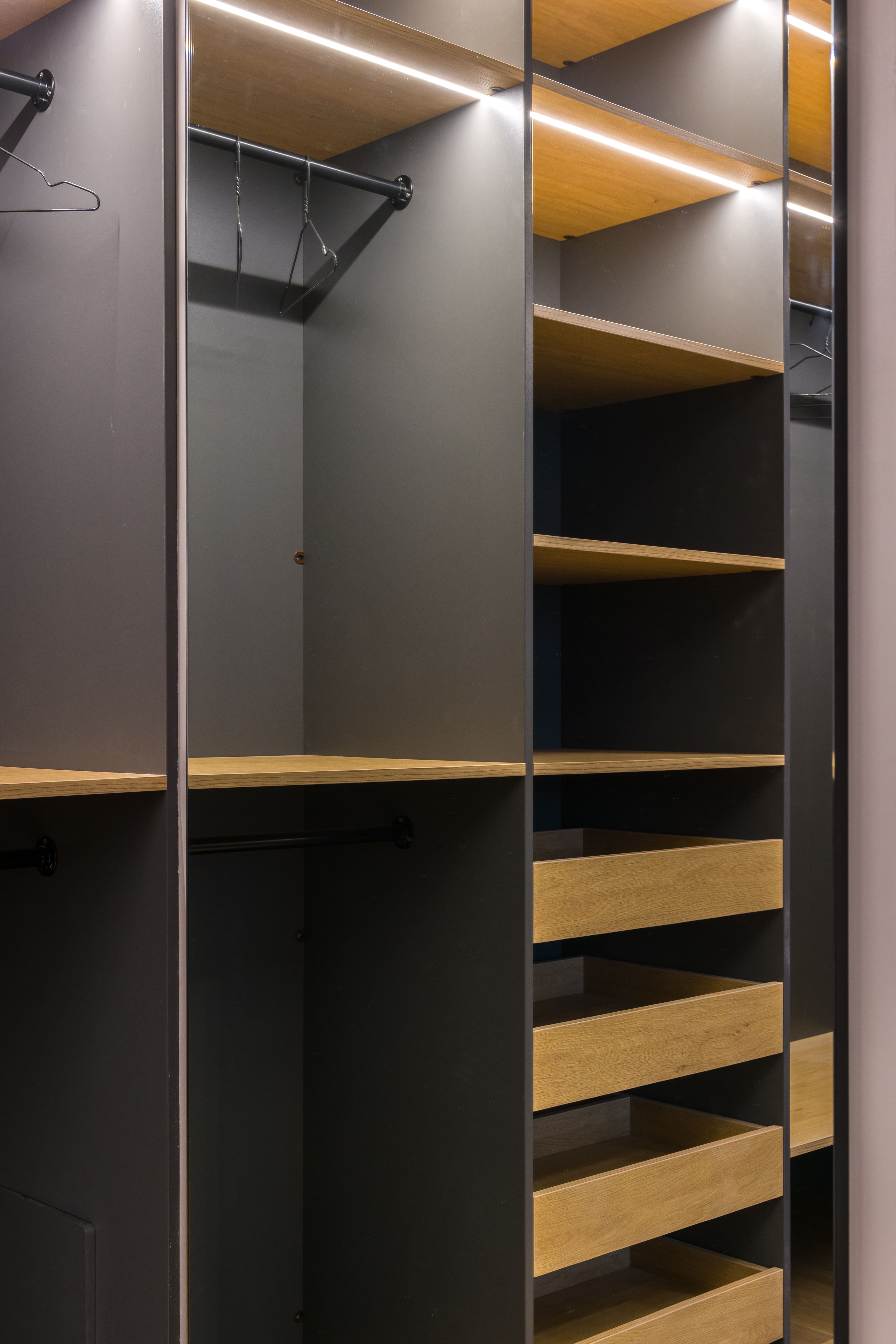Loft Design Slide Wardrobe 3