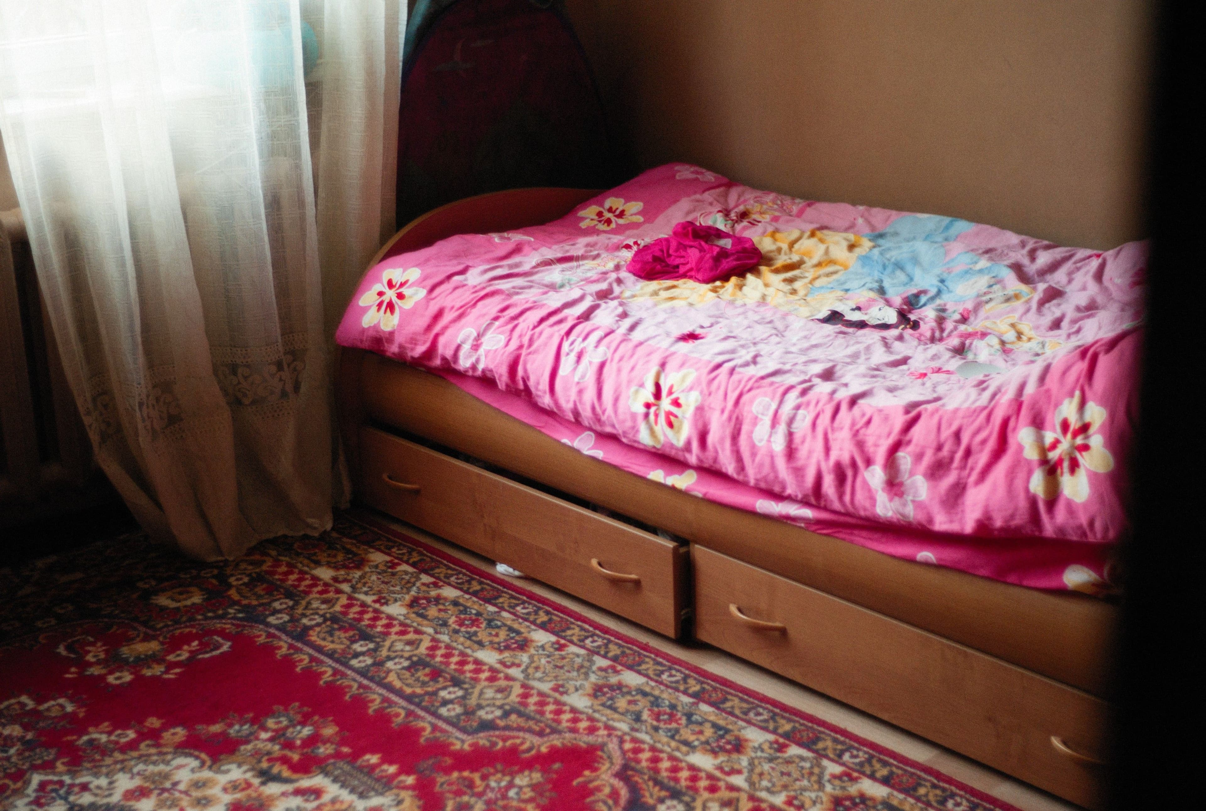 Oak Studio Royal Bed 3