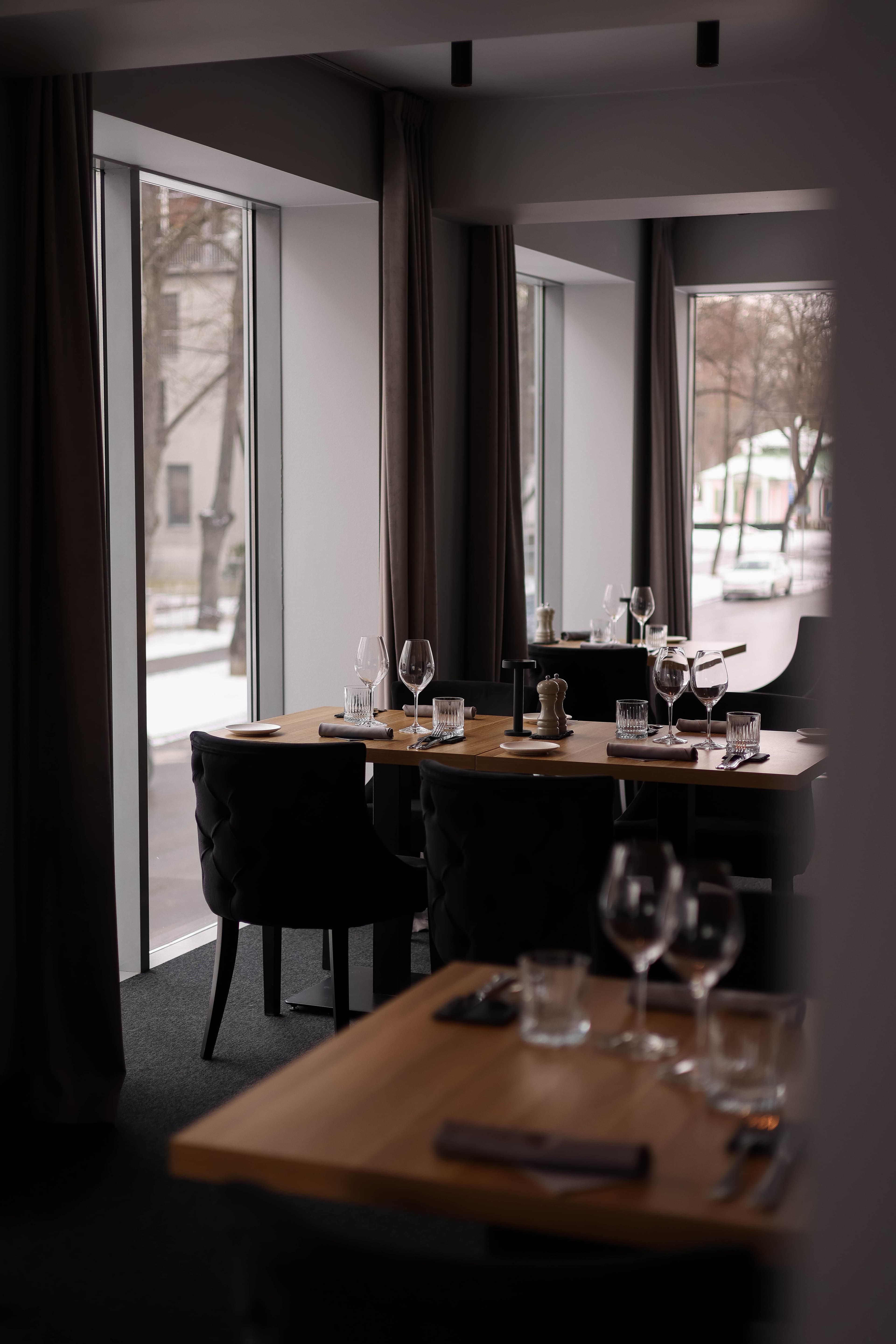 Loft Design Family Dining Table 4